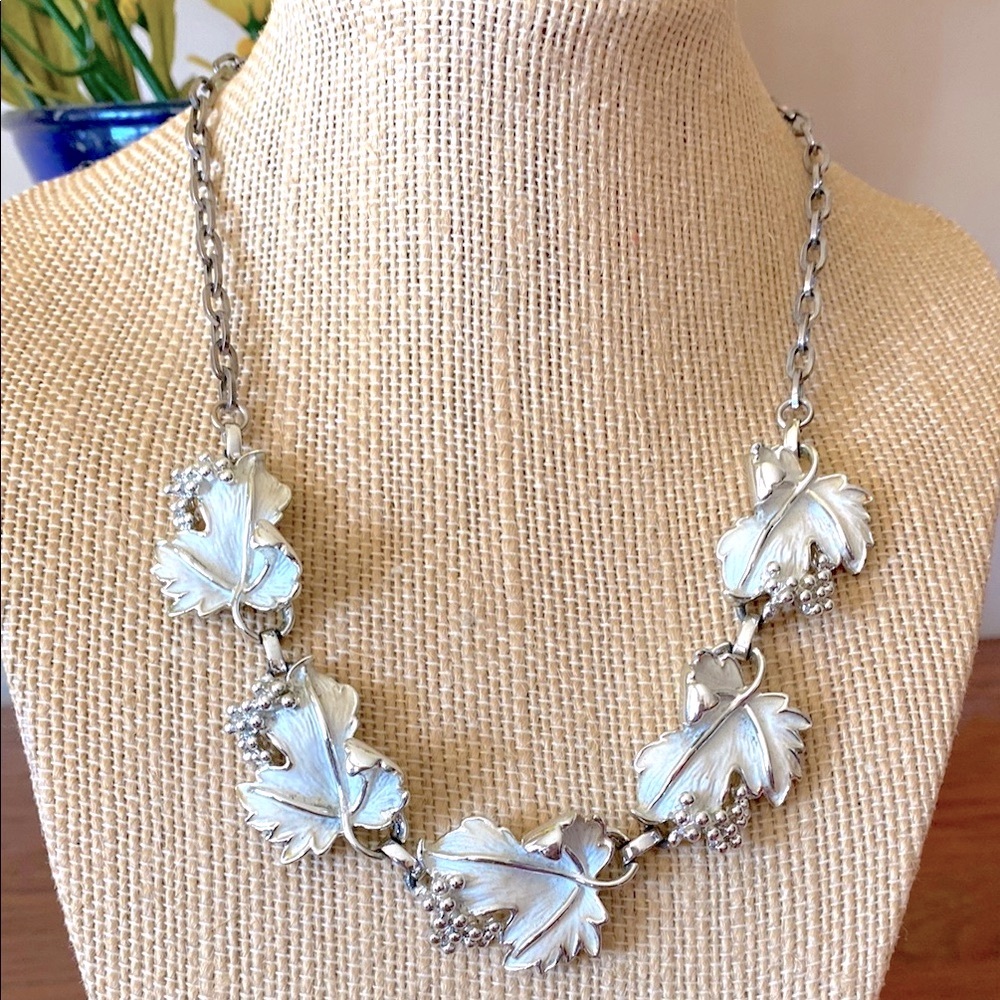 Vintage Sarah Coventry White Enamel Leaf Necklace